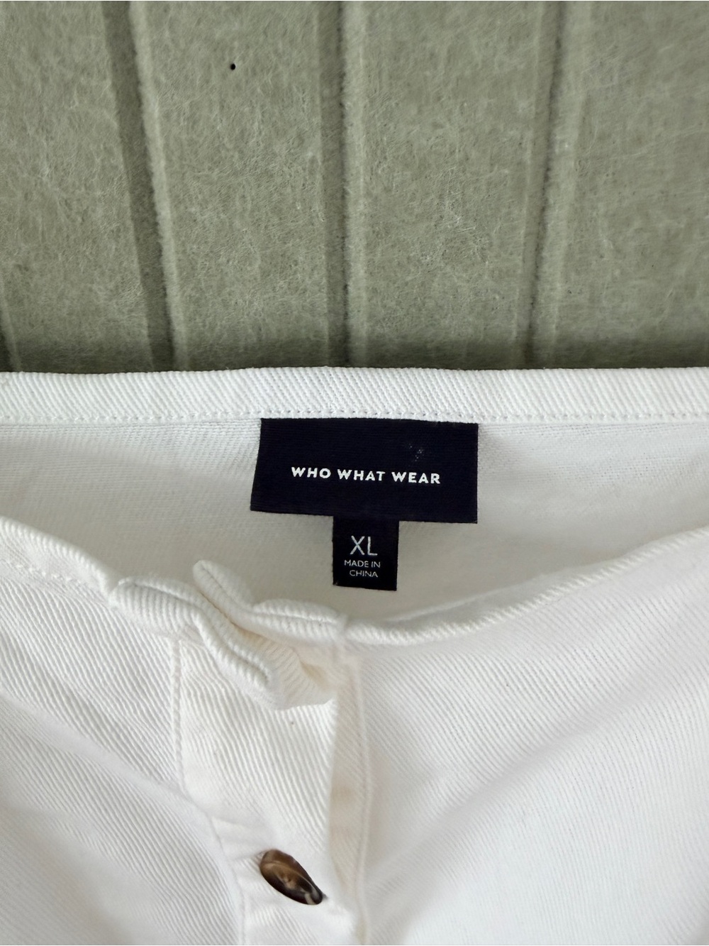 Who What Wear White Square Neck Button-Front Puff Sleeve Dress - Picture 4 of 5